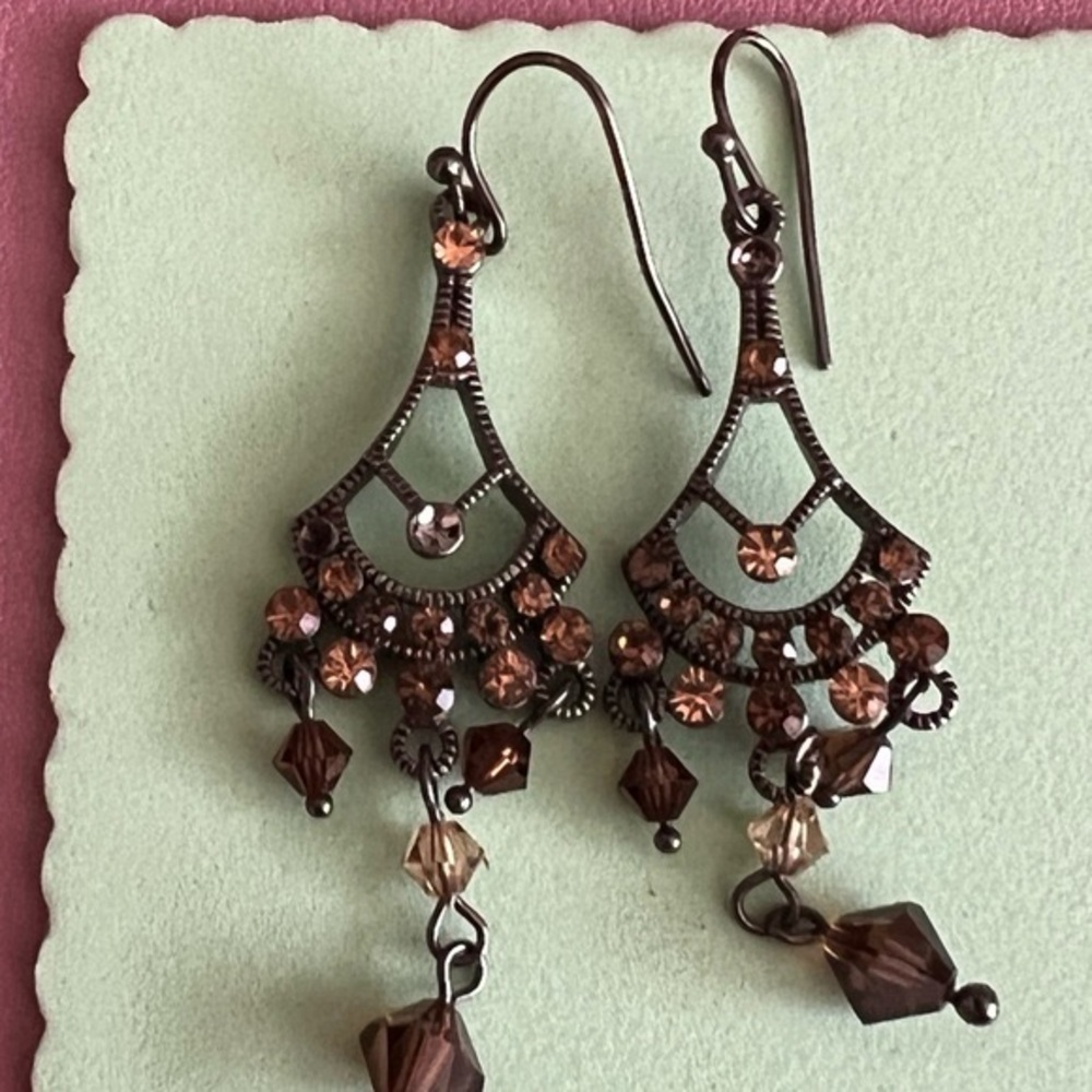 Chandelier style earrings with amber stones